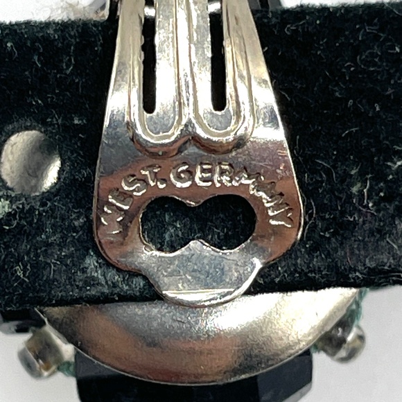West Germany Signed Vntage Black Lava Rock Look Clip-on Cluster Earrings - Picture 7 of 13